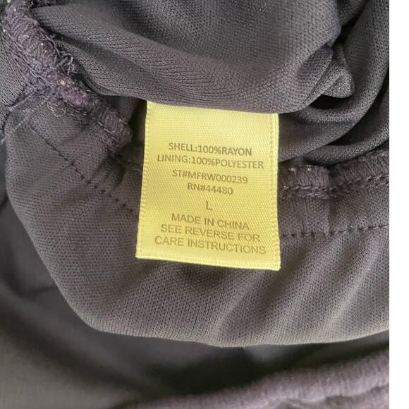 Love, Fire Romper Womens Large Floral Embroidered Stretch Navy Blue Pockets - Picture 6 of 10